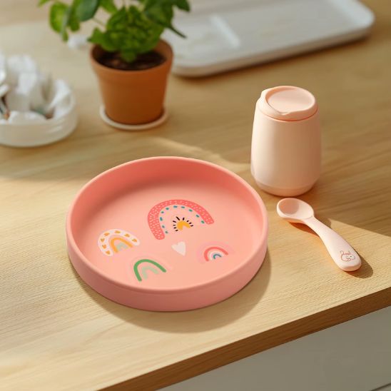 Assiette bebe rose silicone alimentaire antiderapante pour premier repas