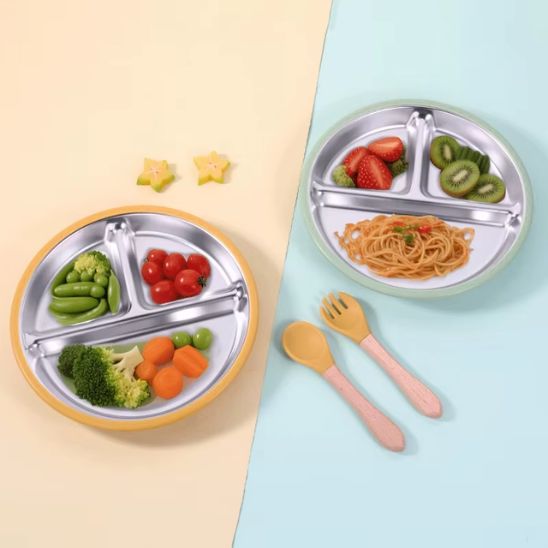 Assiette bébé en inox à trois compartiments pour la diversification alimentaire