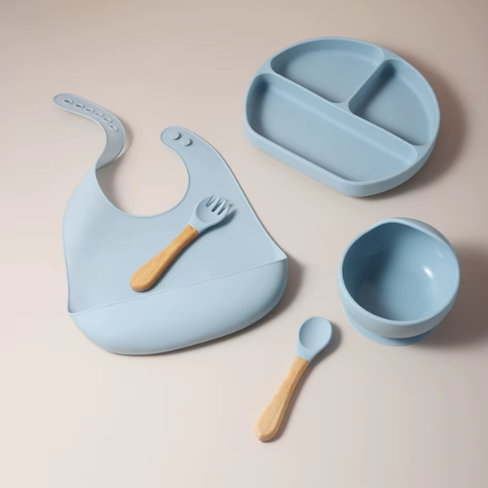 Coffret bebe repas Bébé Miam – Dimensions et tailles du set repas bébé vert silicone