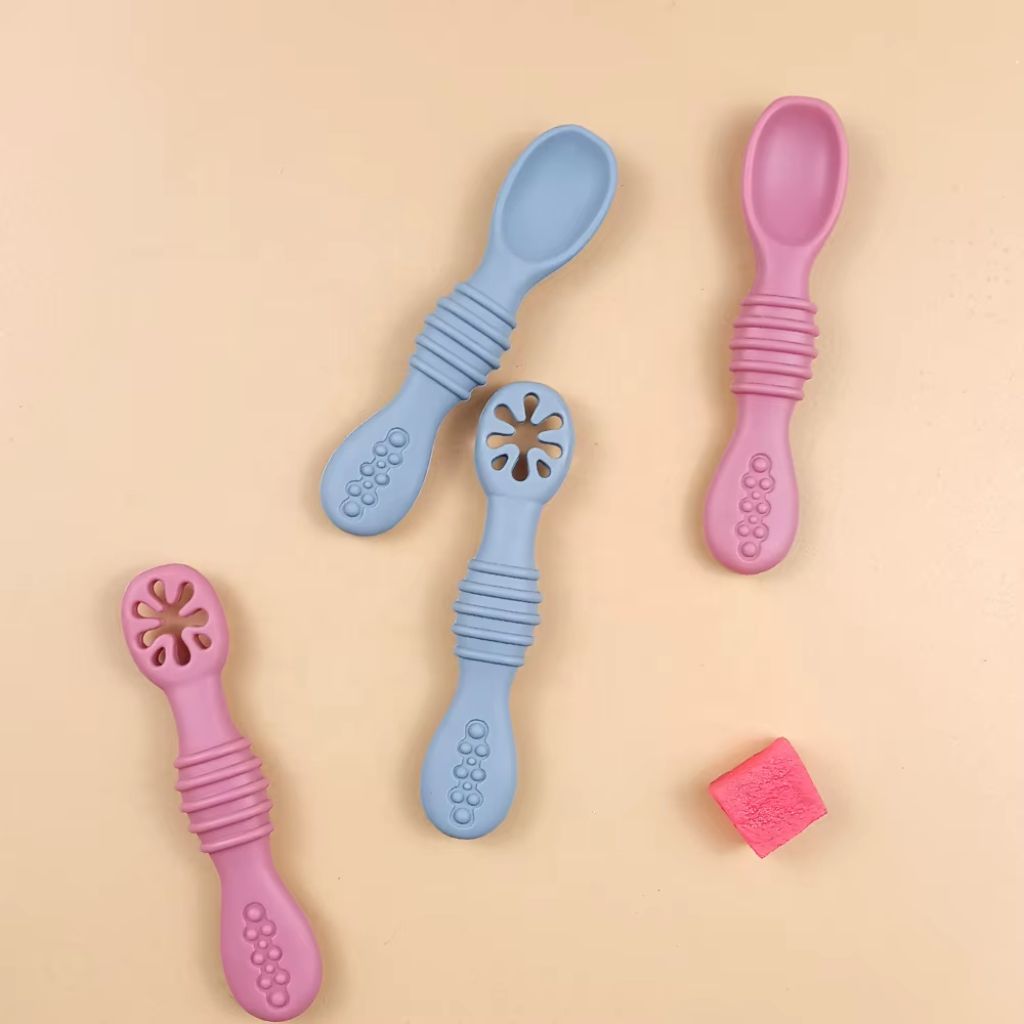 cuillere apprentissage bebe bleue double embout solide et ajoure – Bébé-Miam