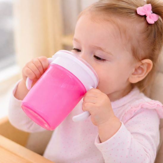 tasse anti renversement bébé avec poignées ergonomiques