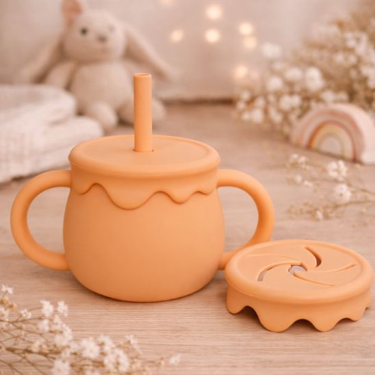 Tasse bébé favorisant l’autonomie avec capacité 250 ml en silicone