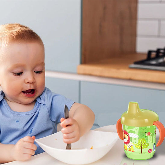 tasse bébé avec poignées faciles à saisir pour apprentissage autonome